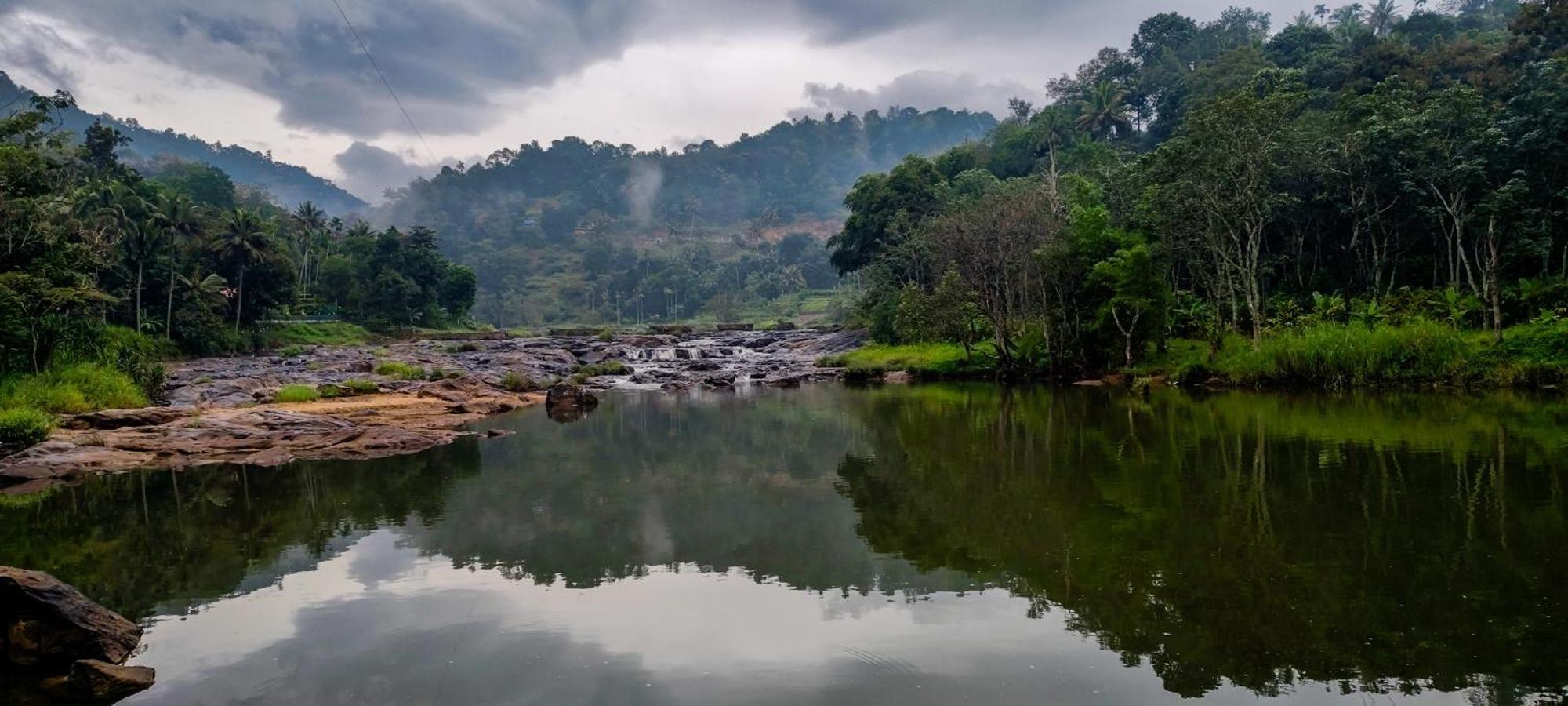 Mistey Valley Munnar Villa Anachal Exterior photo